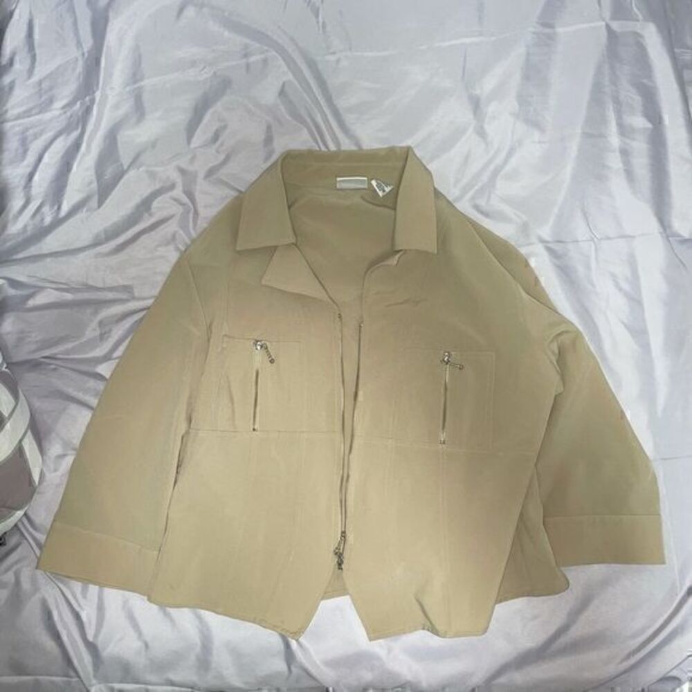 Women’s petite tan blazer